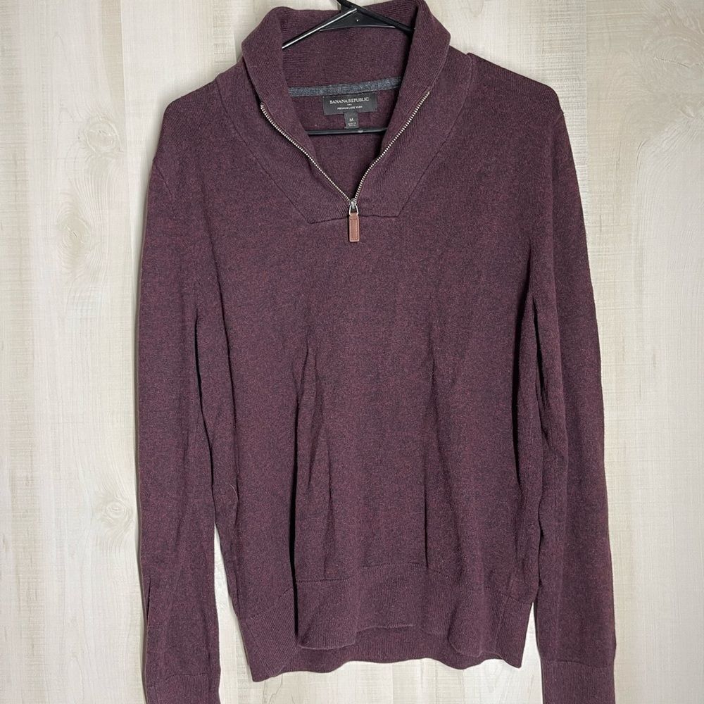 Banana Republic‎ long sleeve pullover purple 1/4 zip sweater, size. Medium